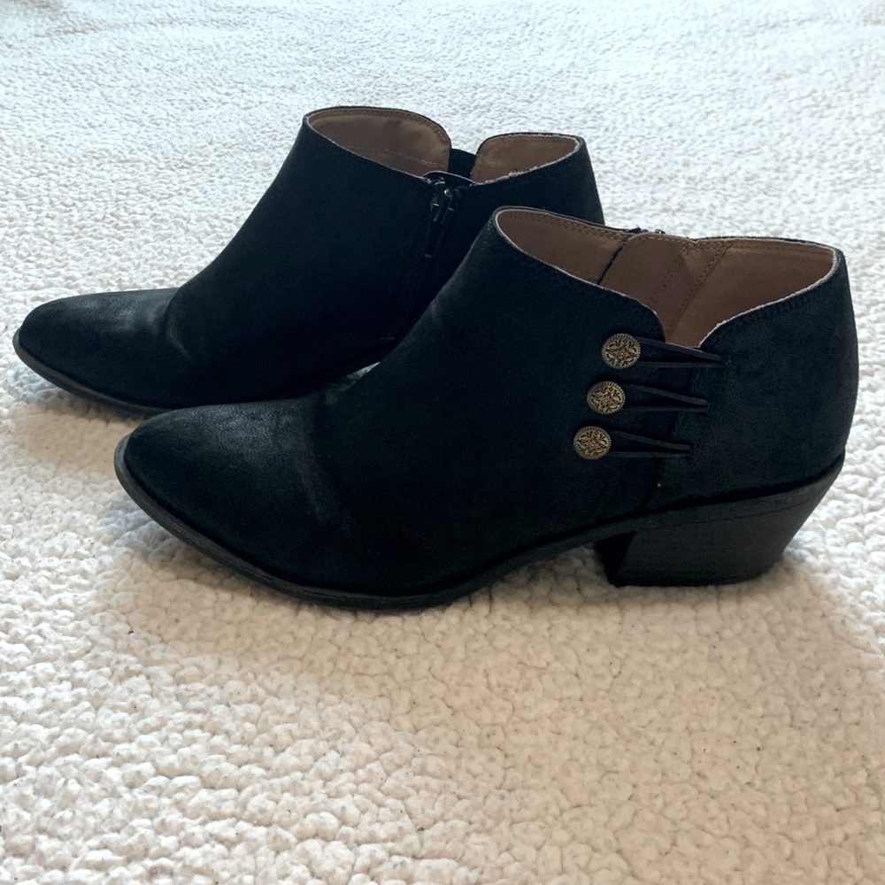 Life Stride Black Pixie Booties